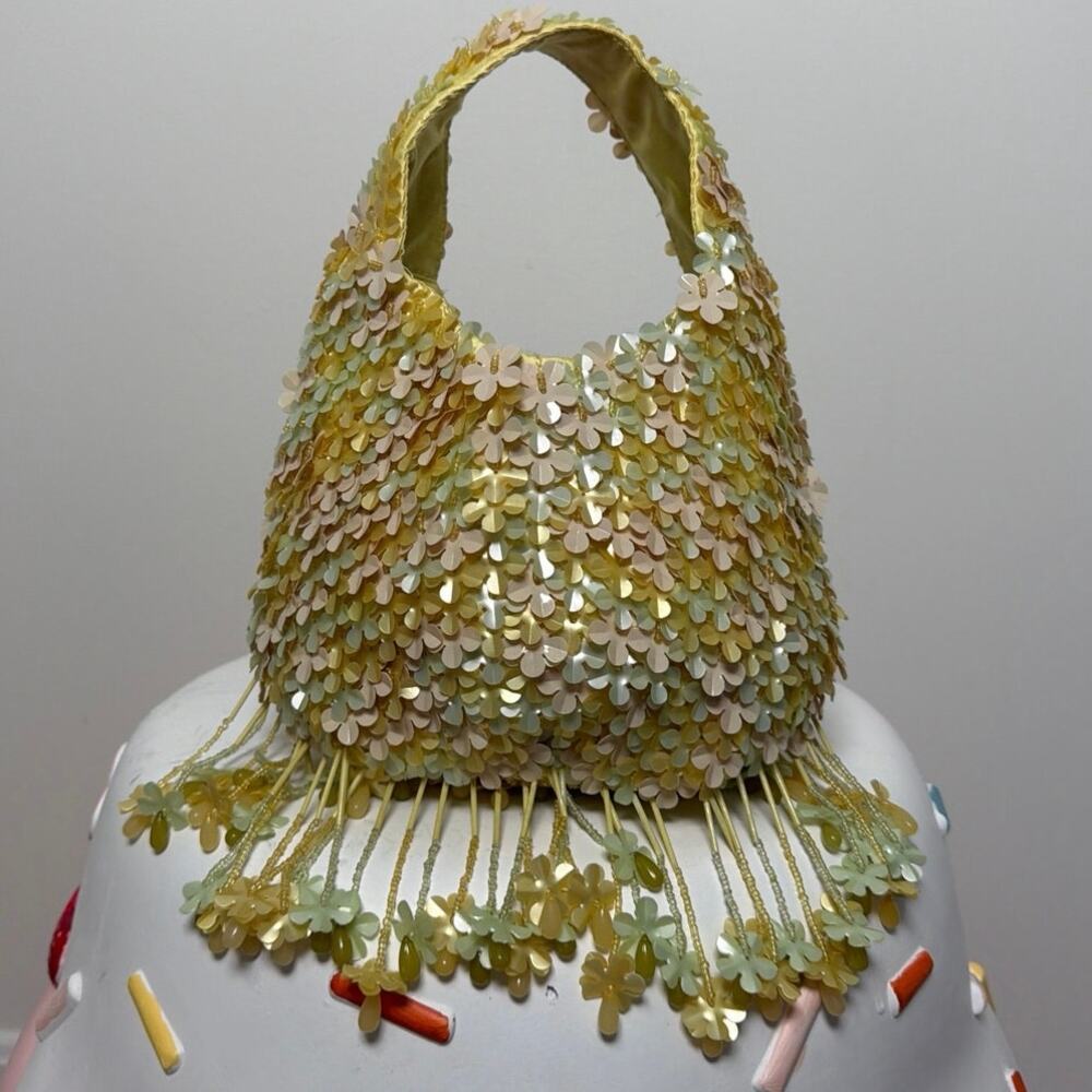 Beaded bag - Picture 1 of 7